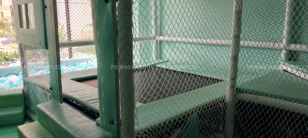 Serviced 3 Bed Apartment with En Suite in Riverside - 3