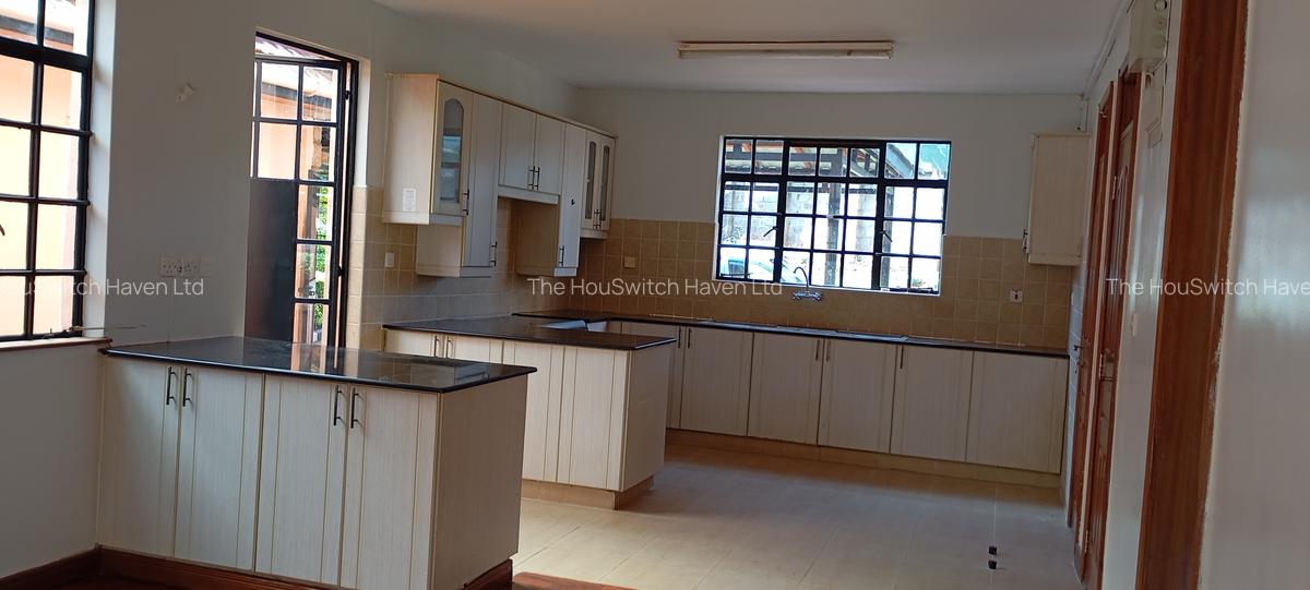 4 Bed House with En Suite at Off Glory Road - 5