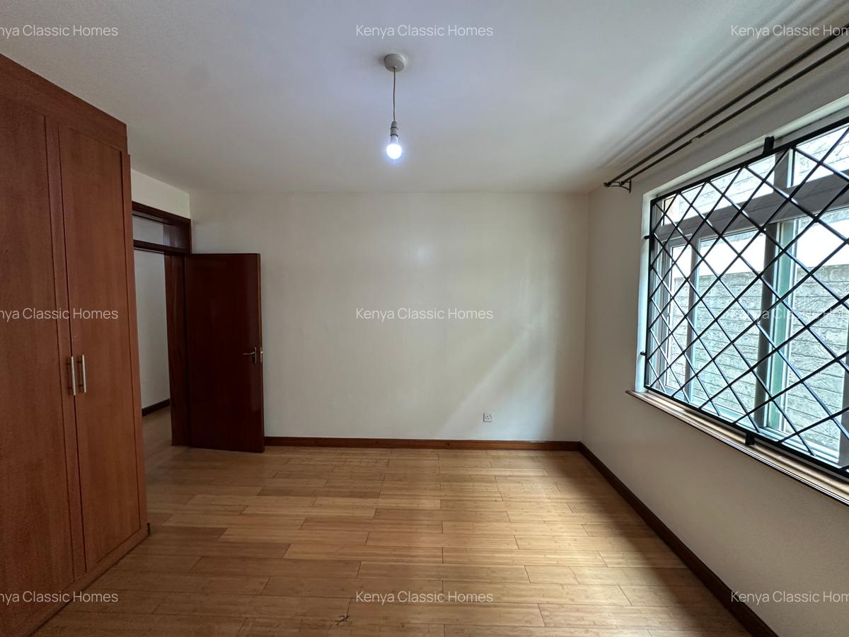 3 Bed Apartment with En Suite in Kilimani - 11