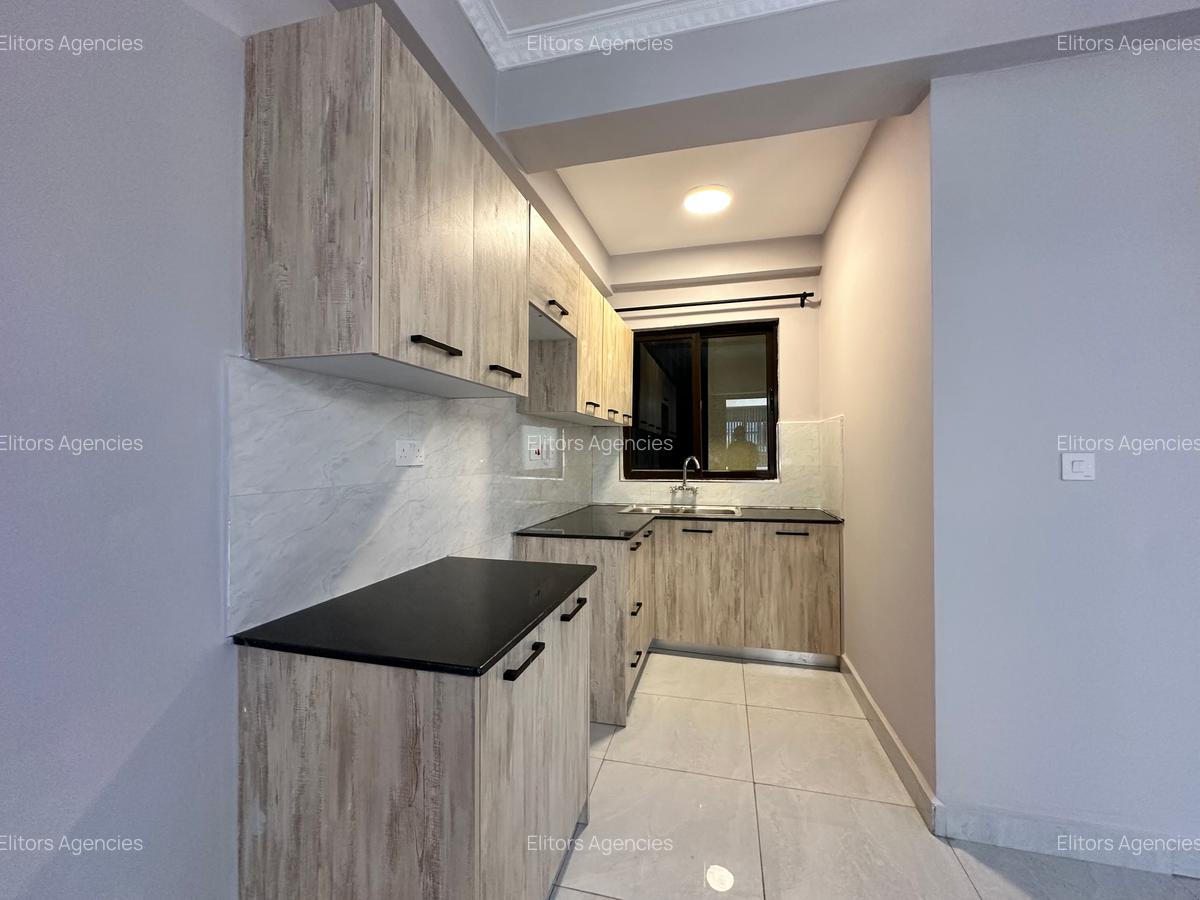 1 Bed Apartment with En Suite at School Lane - 5