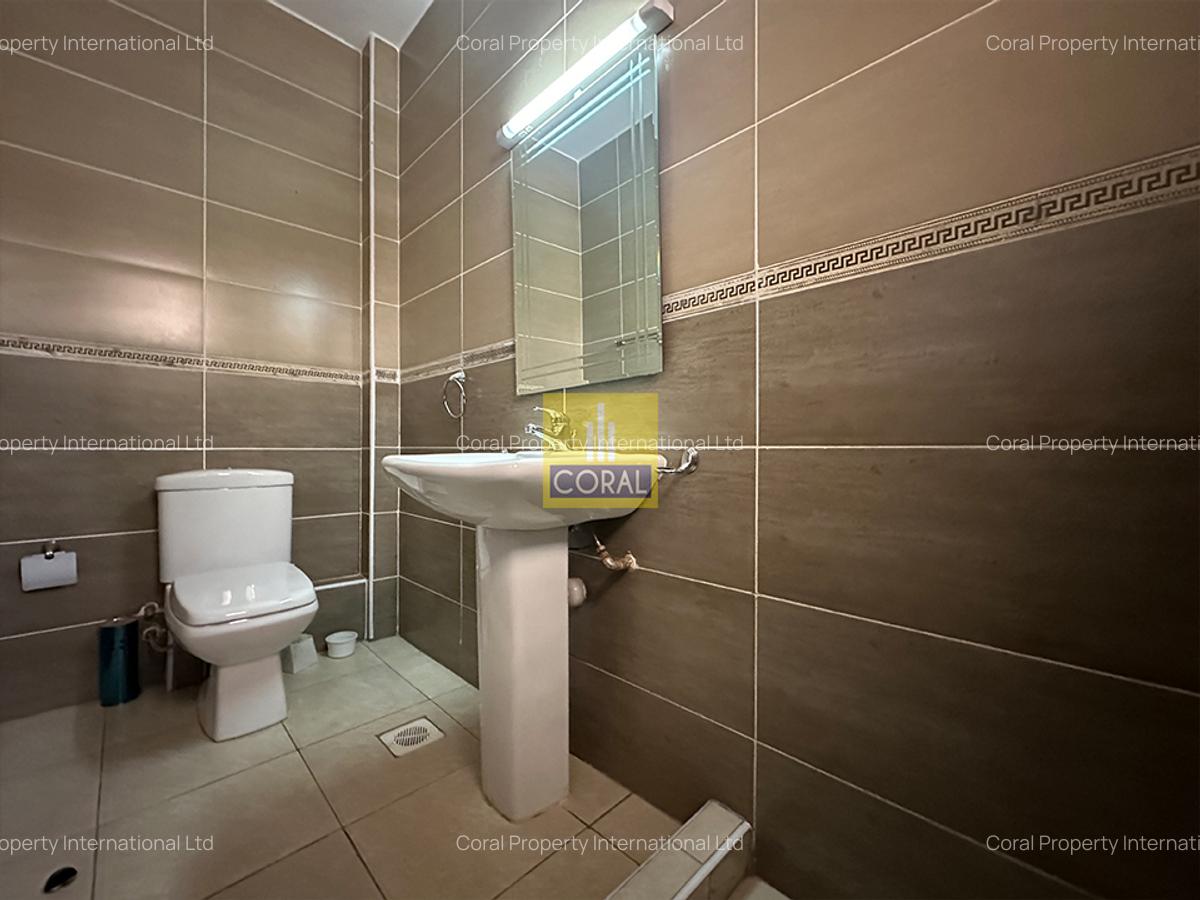 2 Bed Apartment in Brookside - 14