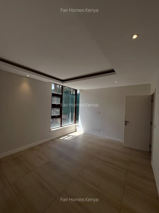 4 Bed Townhouse with En Suite at Chalbi Drive - 8