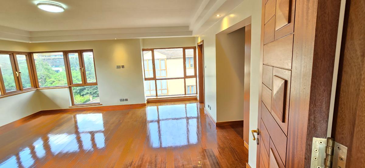 5 Bed Townhouse with En Suite at Jacaranda Avenue - 16