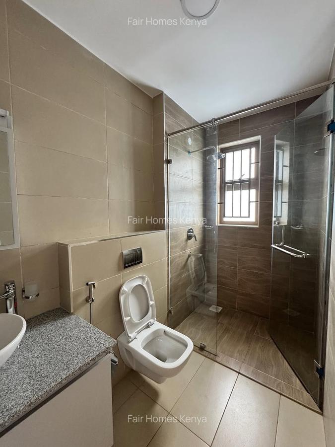 2 Bed Apartment with En Suite at Lavington Green - 12