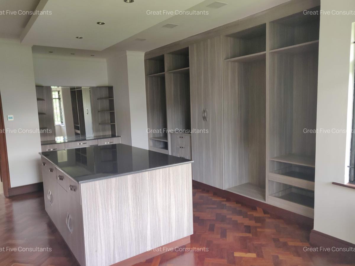 4 Bed House with En Suite in Kitisuru - 12