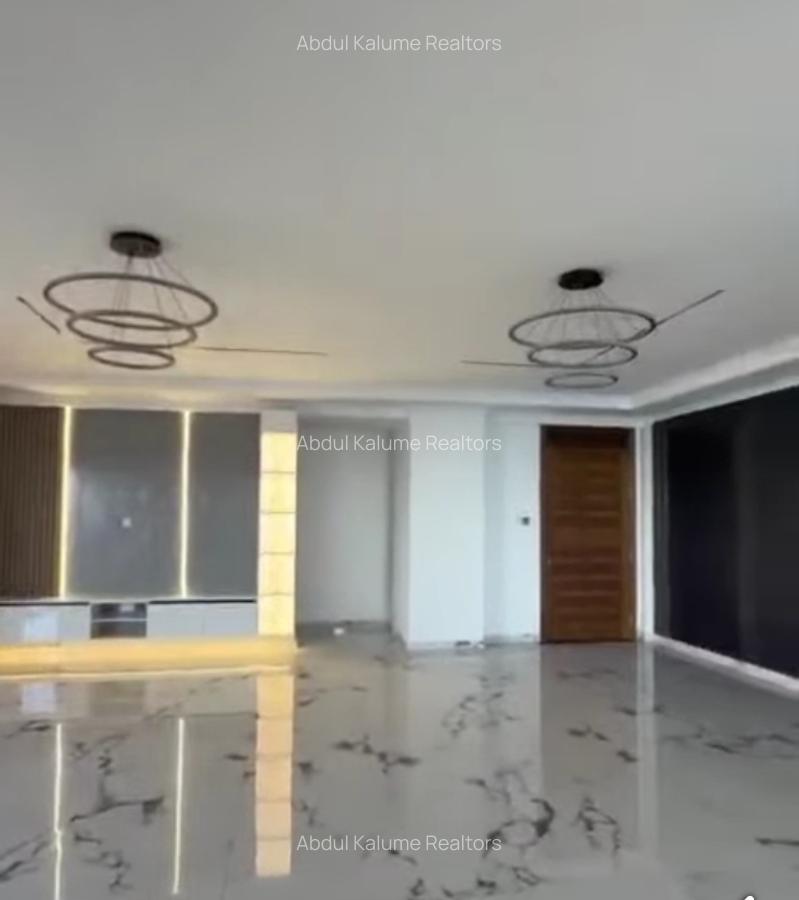 Serviced 4 Bed Apartment with En Suite at Nyali - 1