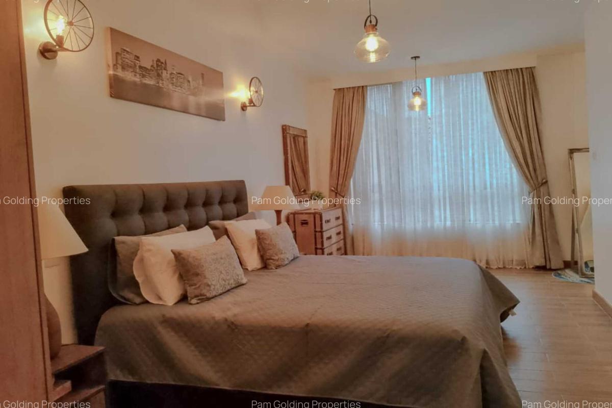 Furnished 1 Bed Apartment with En Suite at Dennis Pritt - 6
