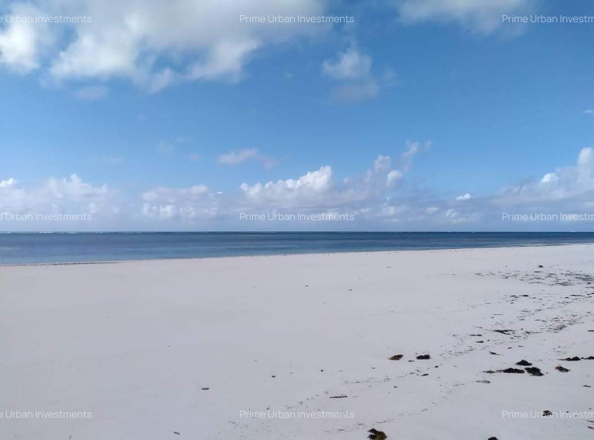 4 Bed House with En Suite in Bofa - 17