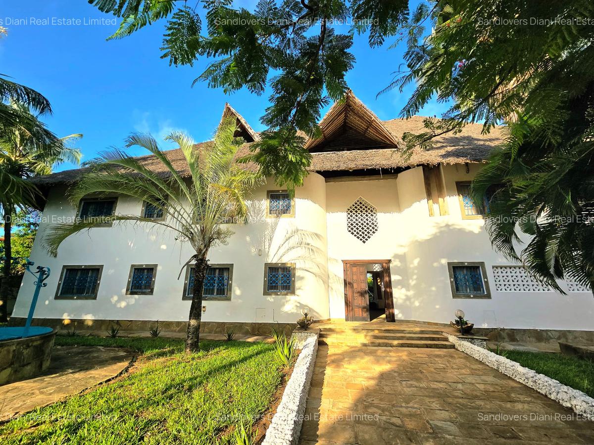 6 Bed Villa with En Suite in Diani - 5