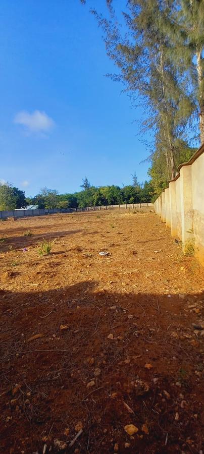 1 ac Land in Kikambala - 5