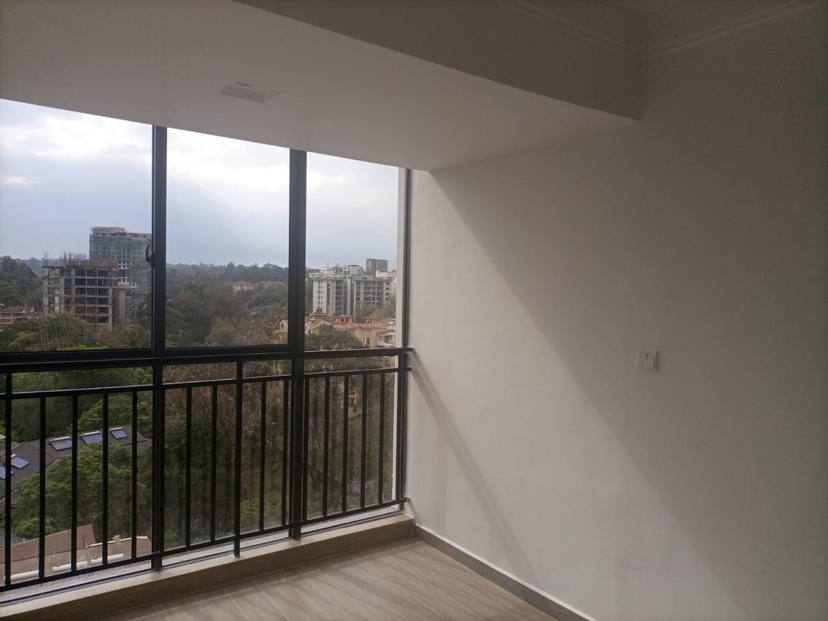 1 Bed Apartment with En Suite in Riverside - 3