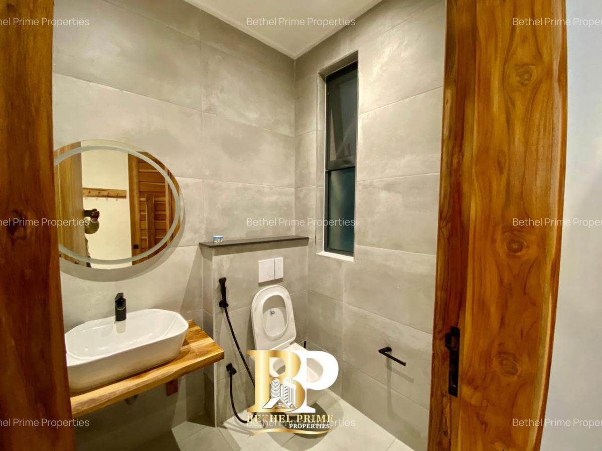 Furnished 3 Bed Apartment with En Suite in Spring Valley - 19