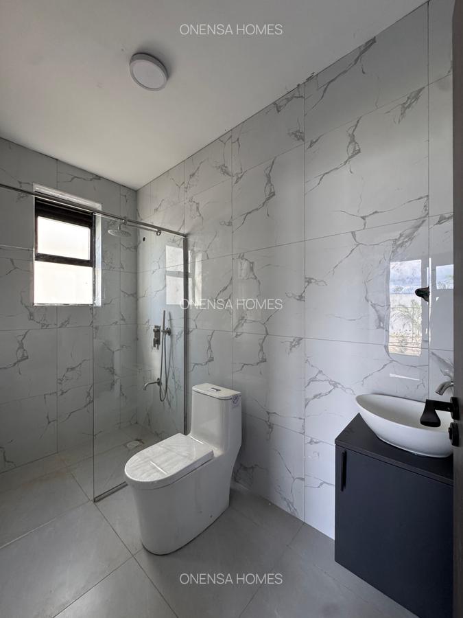 5 Bed House with En Suite in Eastern ByPass - 10