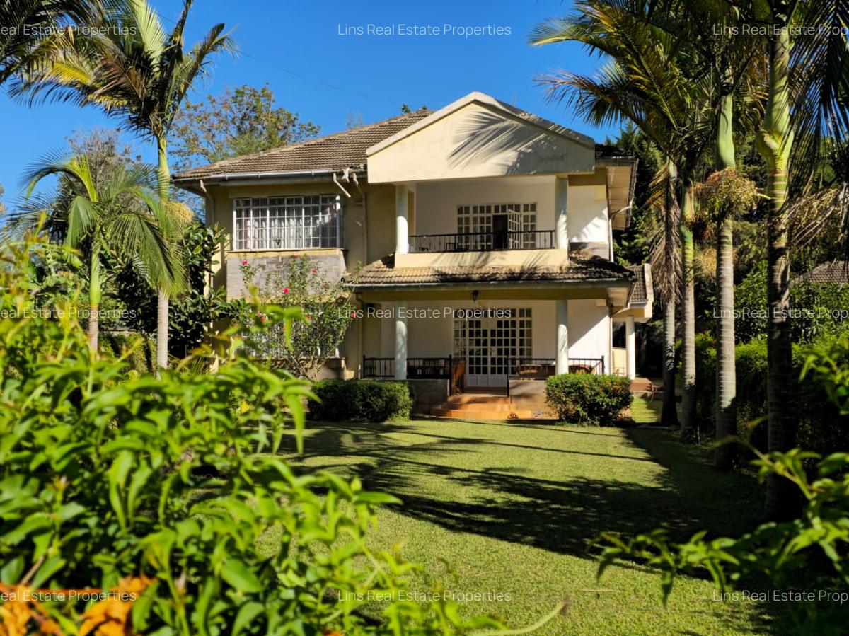 4 Bed Townhouse with En Suite in Kyuna - 1