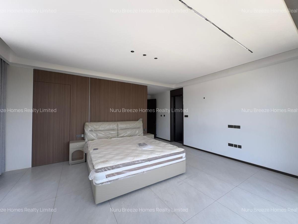 5 Bed Townhouse with En Suite in Lavington - 10