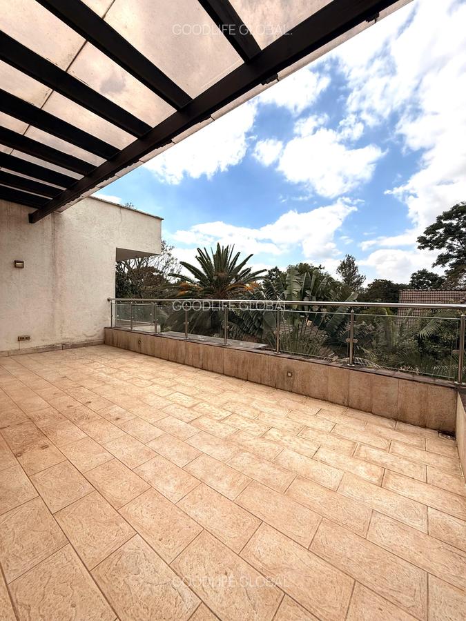 5 Bed Villa with En Suite at Lavington - 8