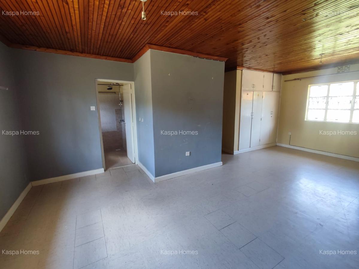 4 Bed House with En Suite in Karen - 16