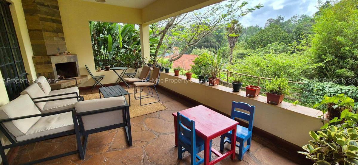 4 Bed House with En Suite in Runda - 2