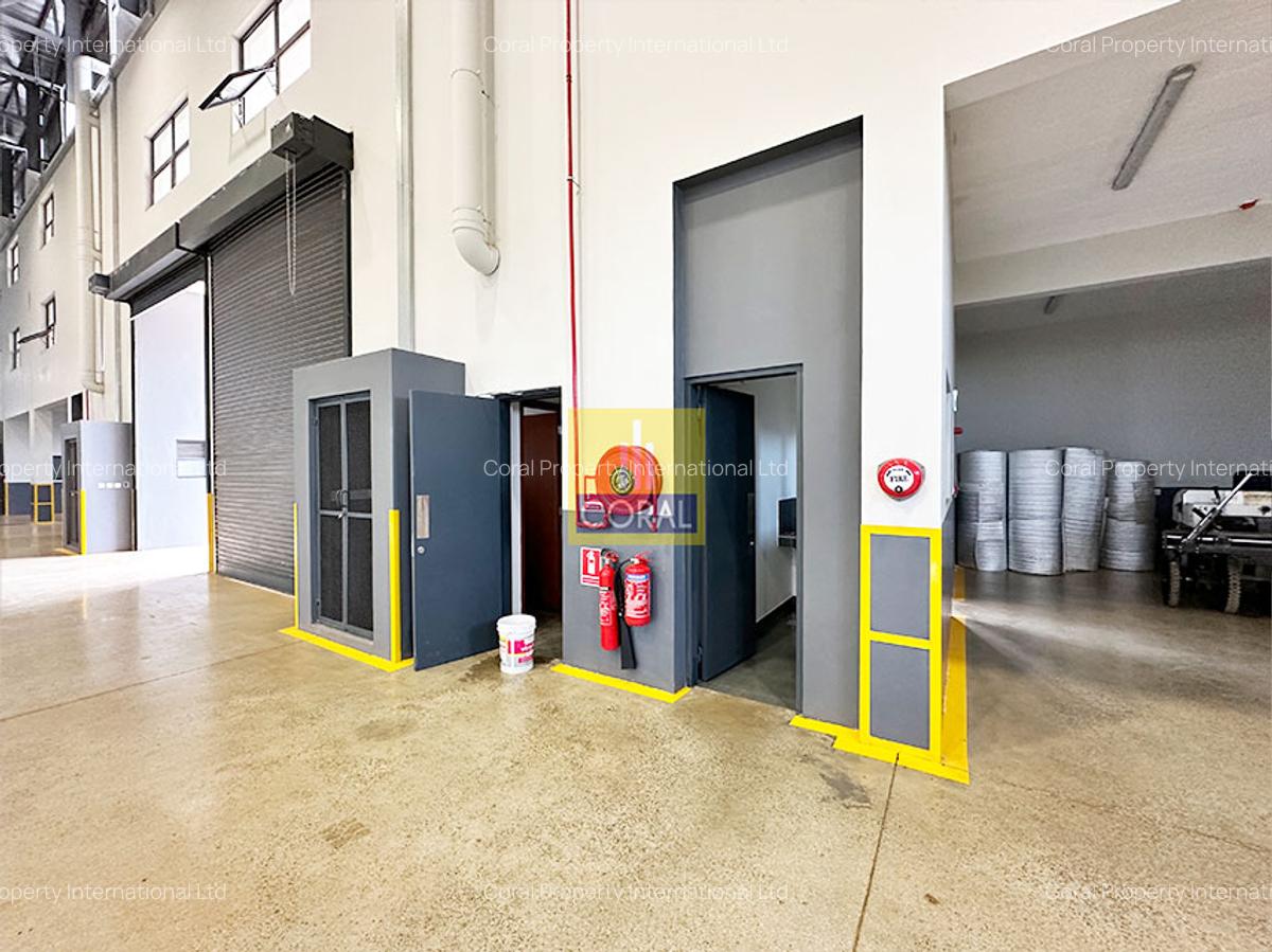 Warehouse in Tatu City - 3