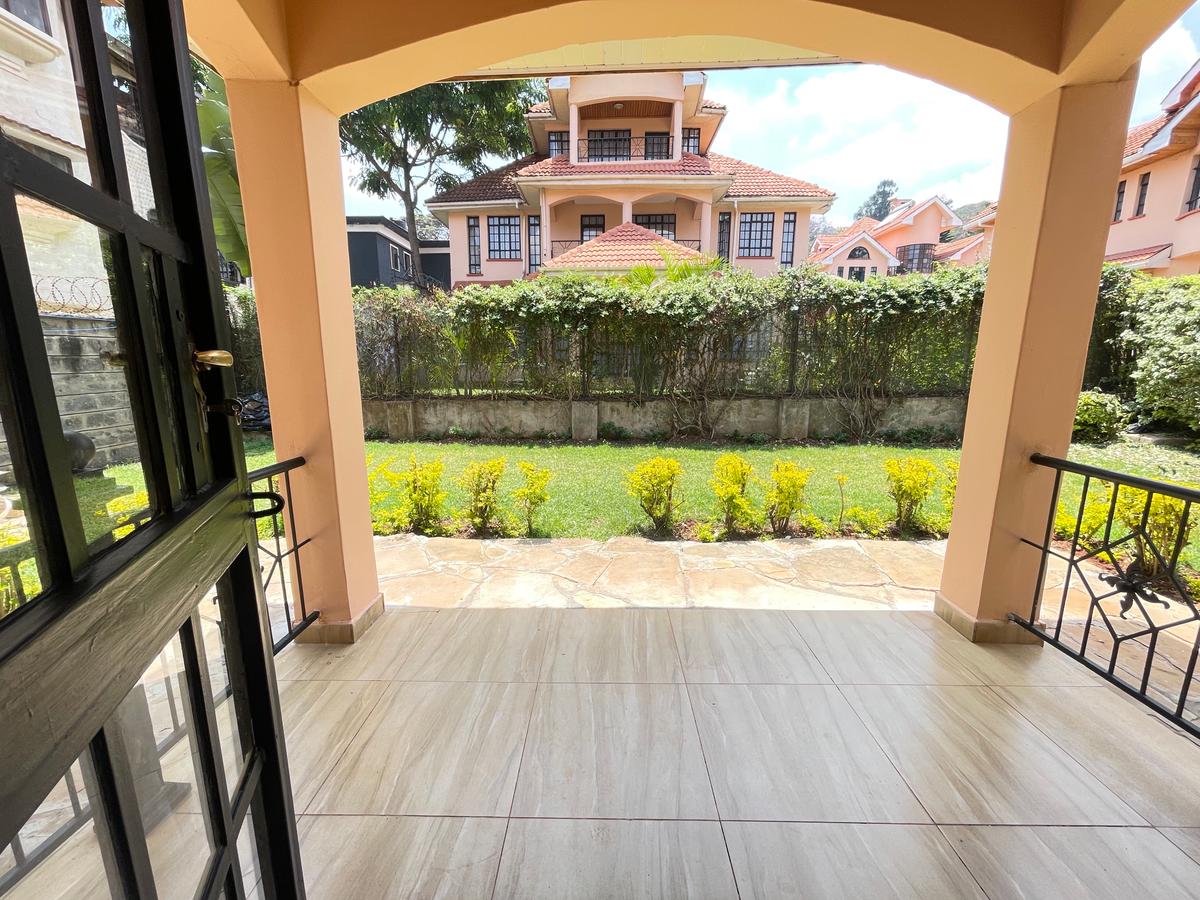 5 Bed Townhouse with En Suite in Lavington - 5