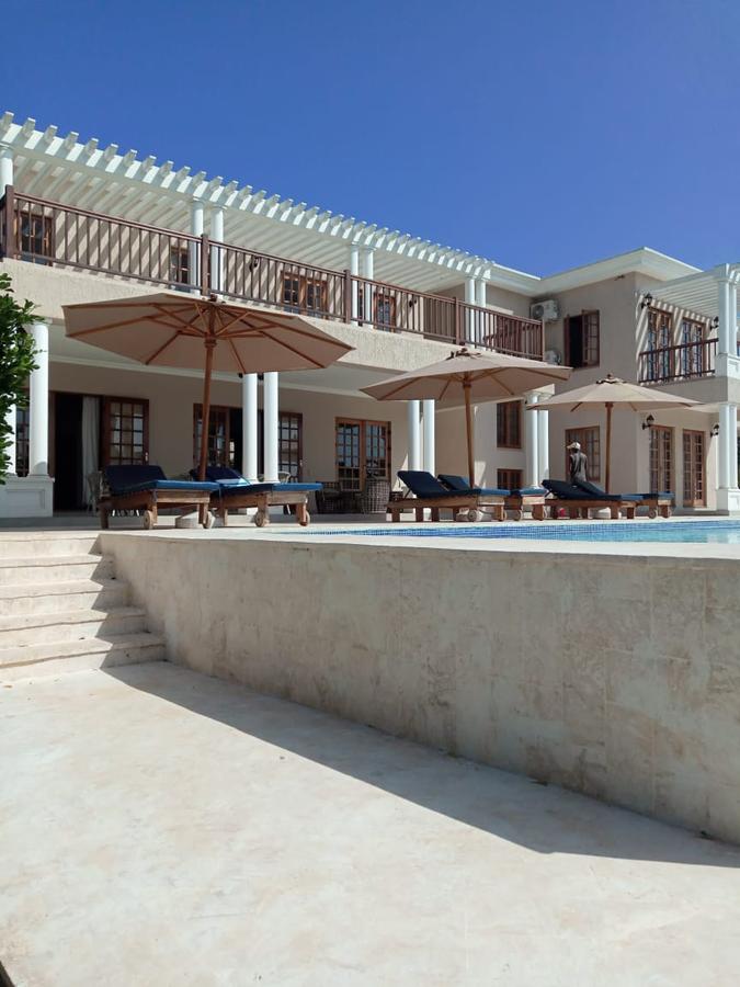 5 Bed Villa with Swimming Pool in Vipingo - 1