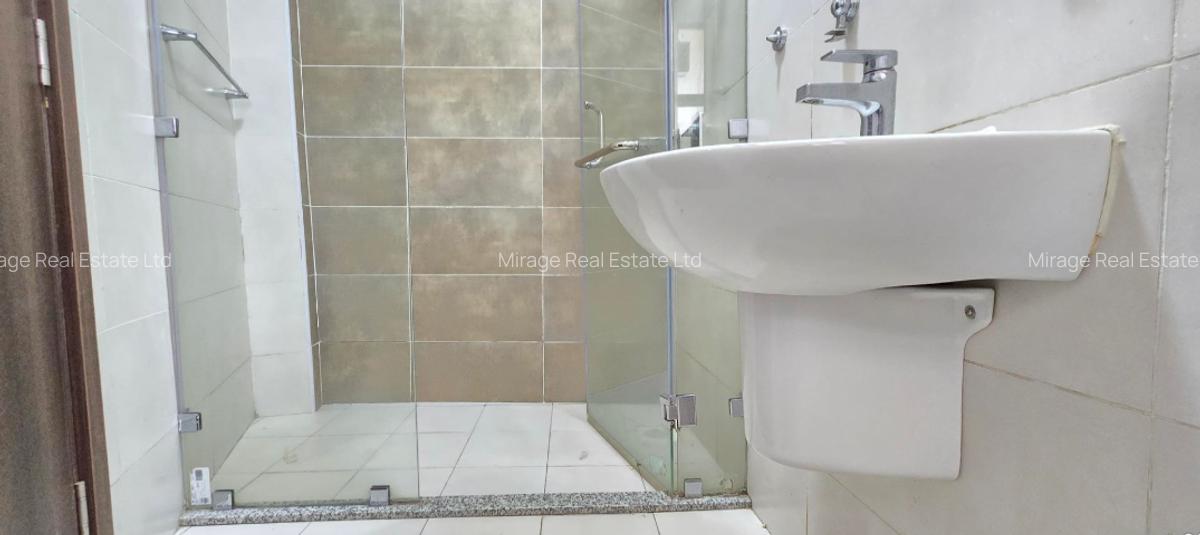 2 Bed Apartment with Swimming Pool in Hurlingham - 5