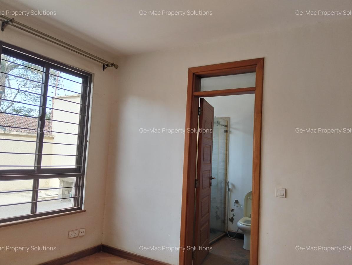 5 Bed House in Lavington - 13