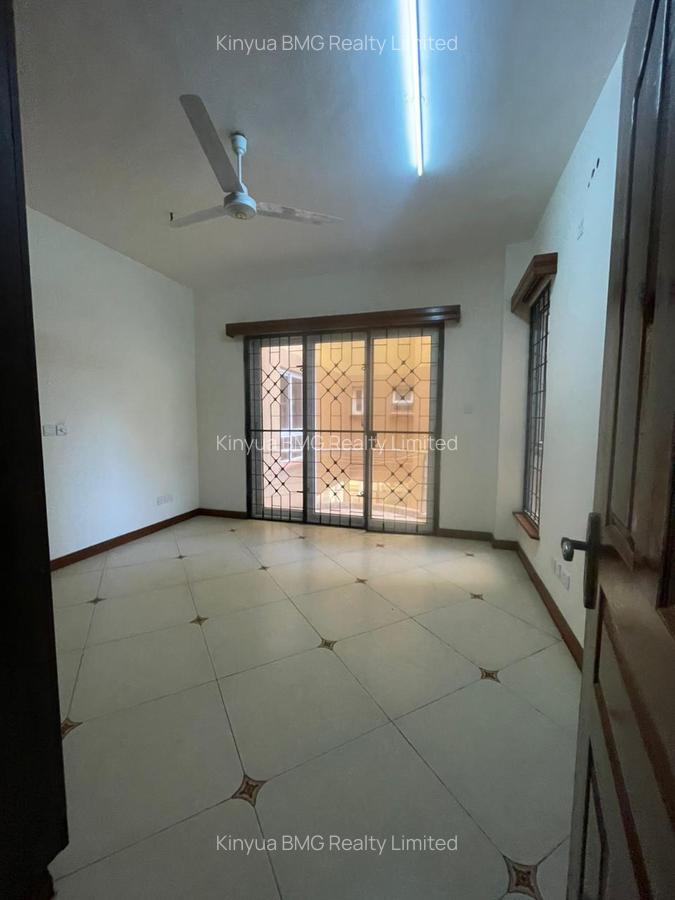 Serviced 4 Bed Apartment with En Suite in Nyali Area - 8