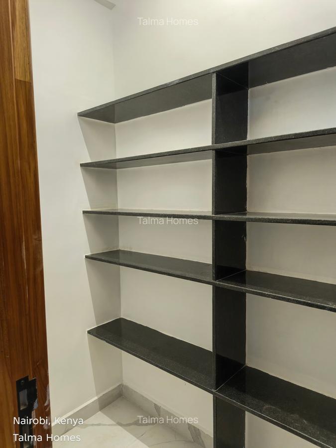 2 Bed Apartment with En Suite at Peponi Road - 5