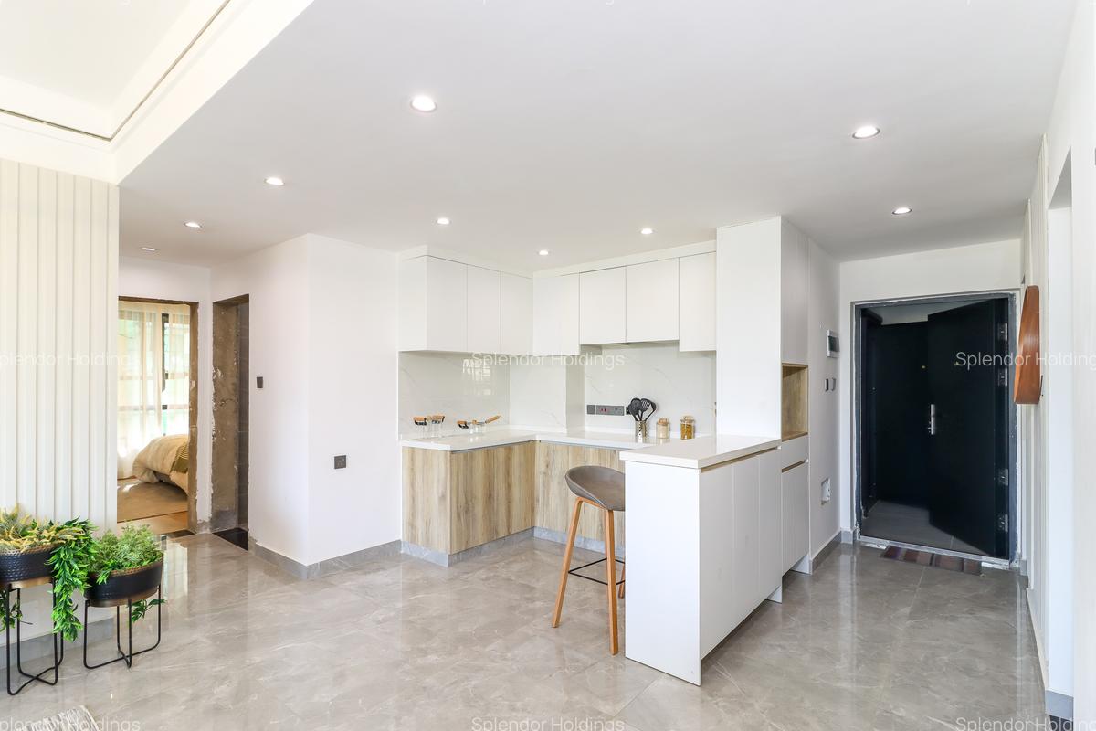 2 Bed Apartment with En Suite in Lavington - 7