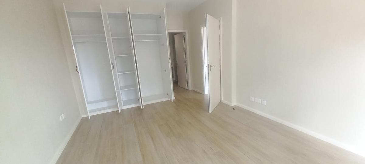 2 Bed Apartment with En Suite at Riverside Drive - 11