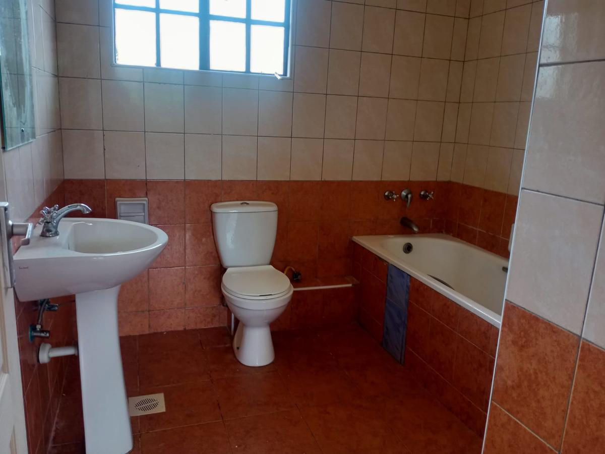 4 Bed Townhouse with En Suite in Loresho - 13