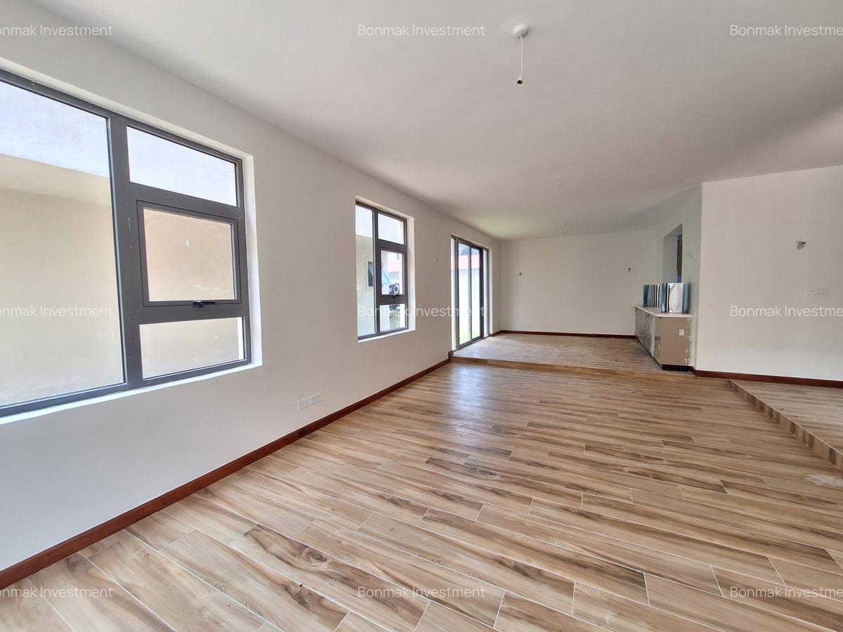 5 Bed Townhouse with En Suite at Lavington - 8