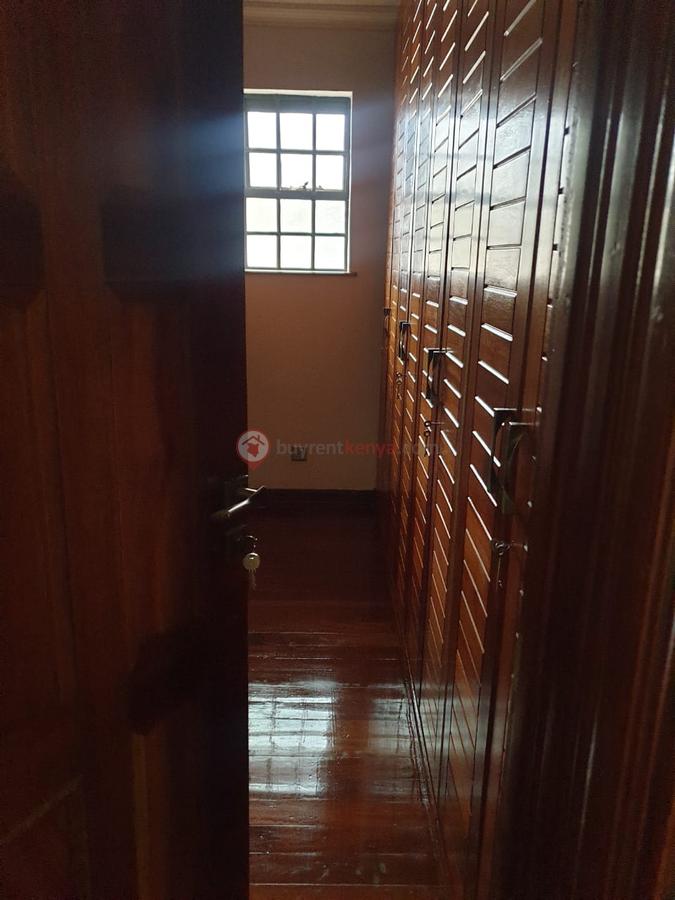4 Bed Townhouse with En Suite at Peponi Rd - 6
