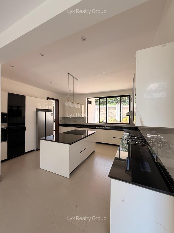 6 Bed Villa with En Suite in Kitisuru - 6