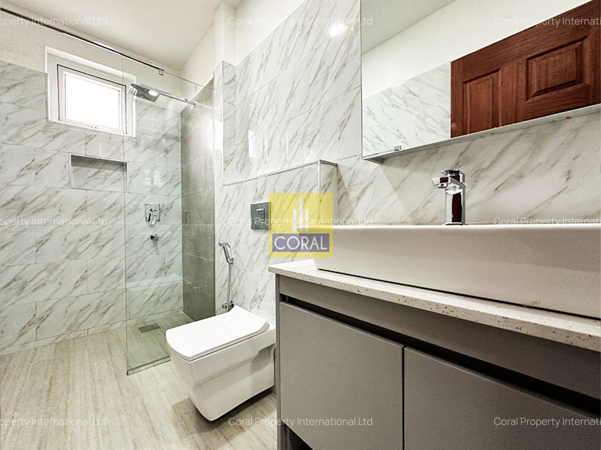 3 Bed Apartment in Parklands - 11