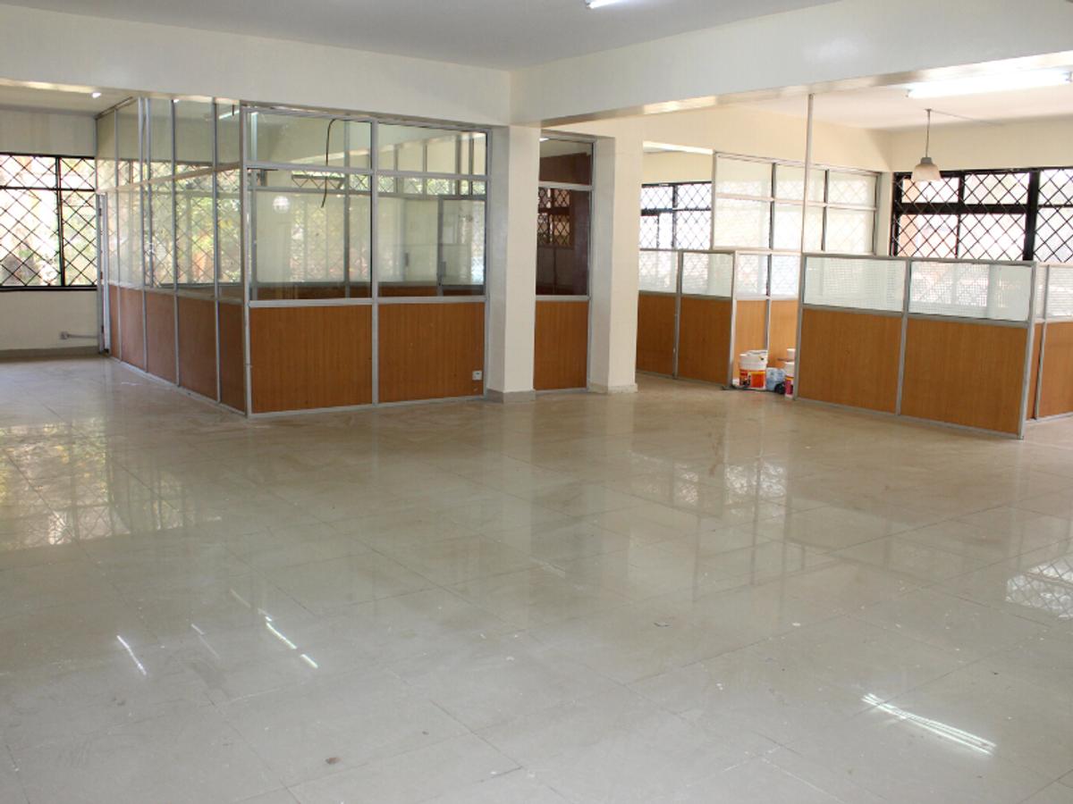 Commercial Property with Parking in Ruaraka - 10