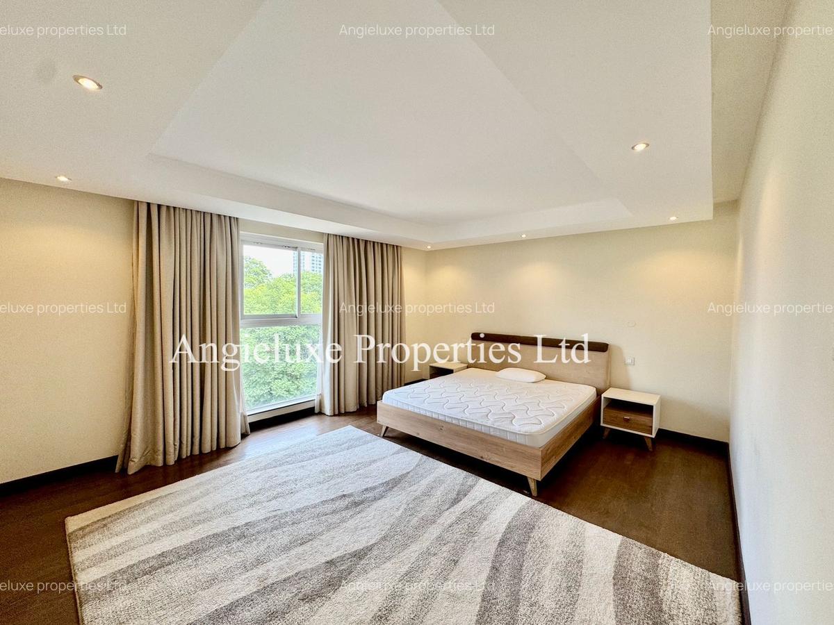 Furnished 3 Bed Apartment with En Suite at Riverside Drive - 8
