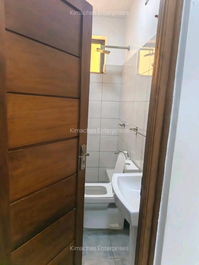 3 Bed Apartment with En Suite at Off Links Road - 11