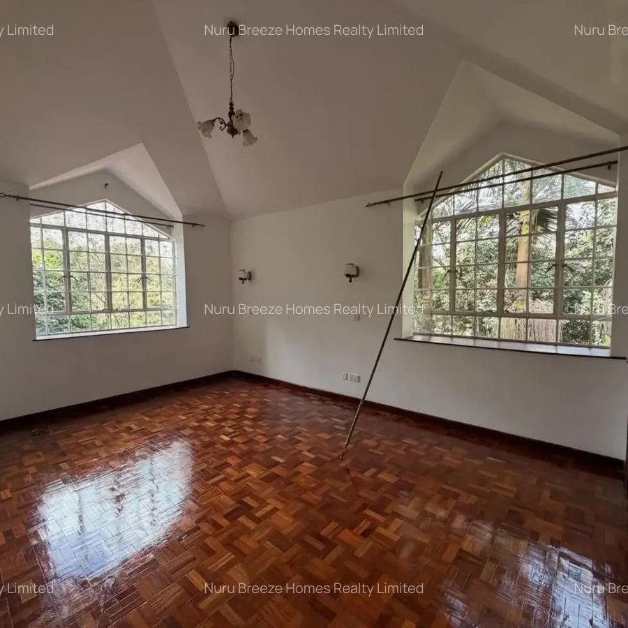 5 Bed Townhouse with En Suite in Karen - 13
