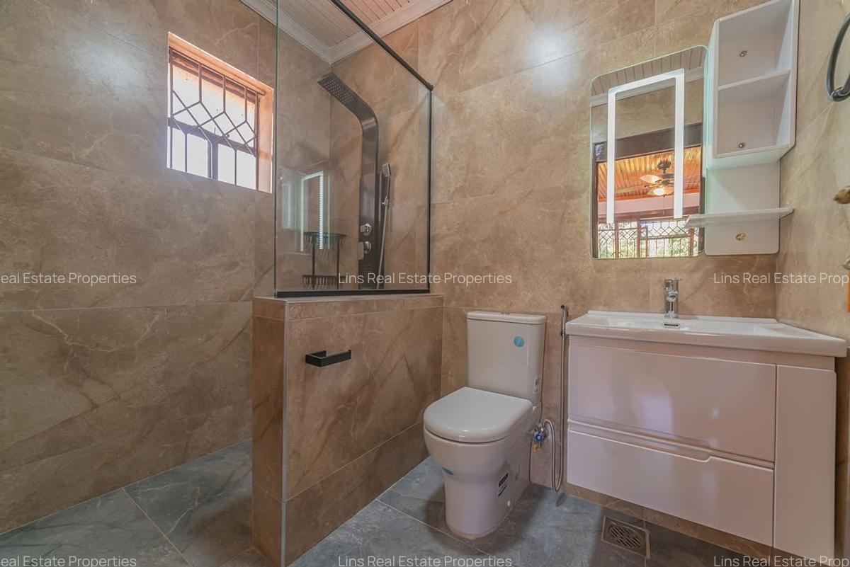 5 Bed House with En Suite in Runda - 7
