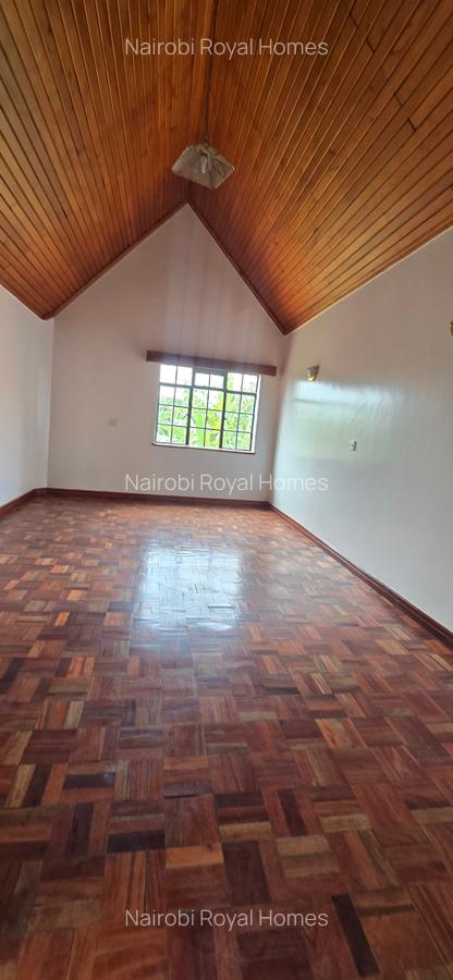 5 Bed Townhouse with En Suite at Lavington Green - 10