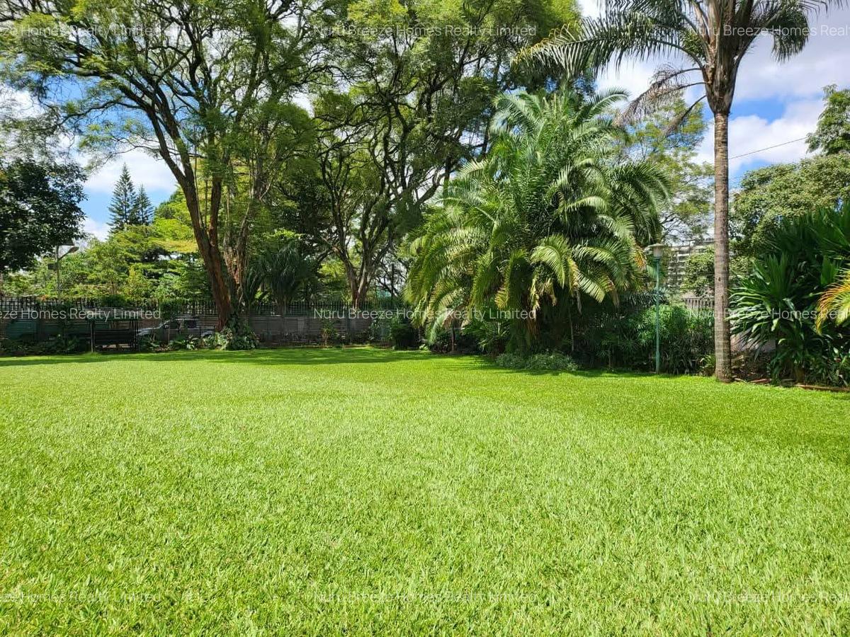 4 Bed House with En Suite in Spring Valley - 18