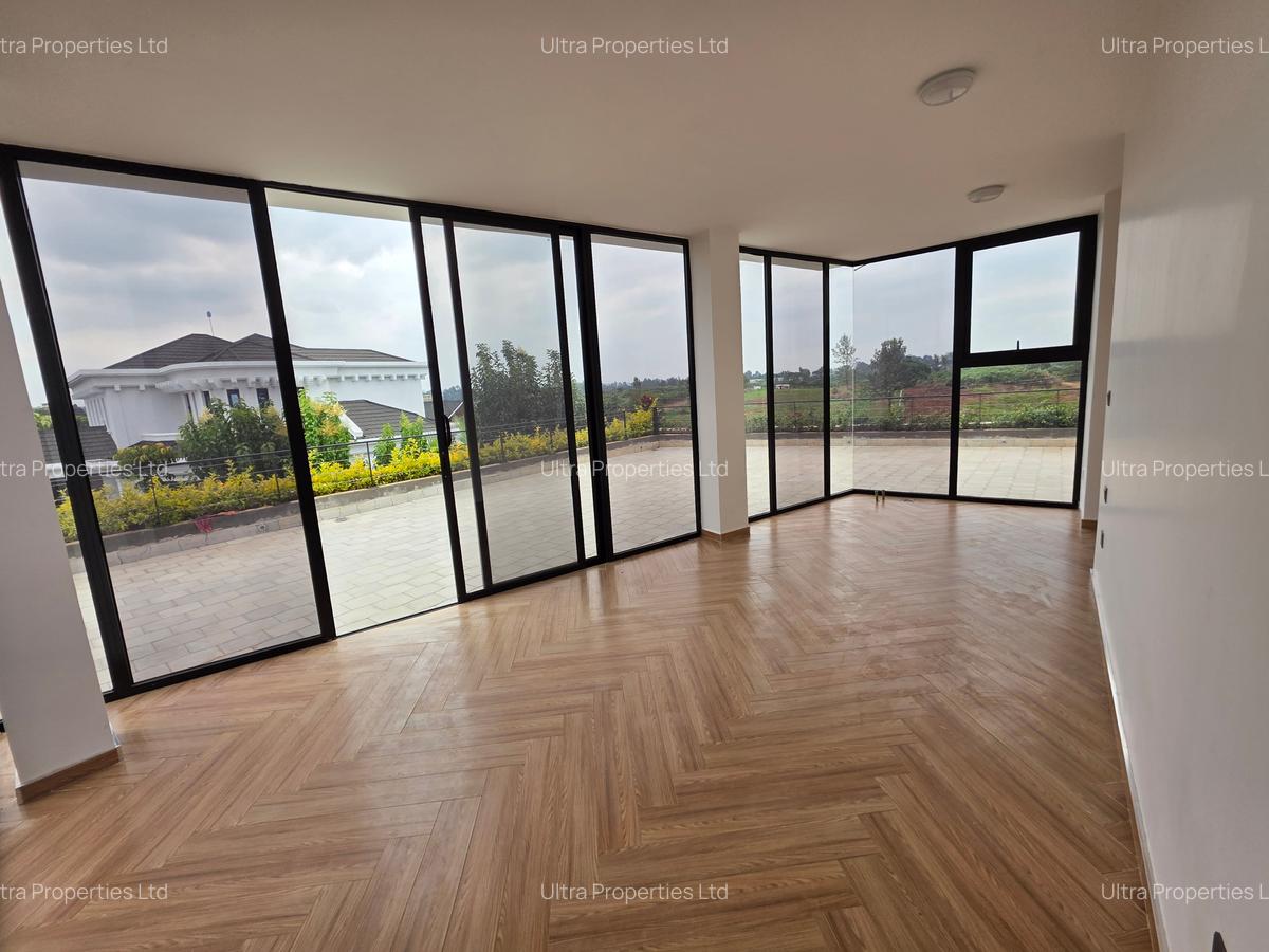 4 Bed Villa with En Suite in Runda - 16