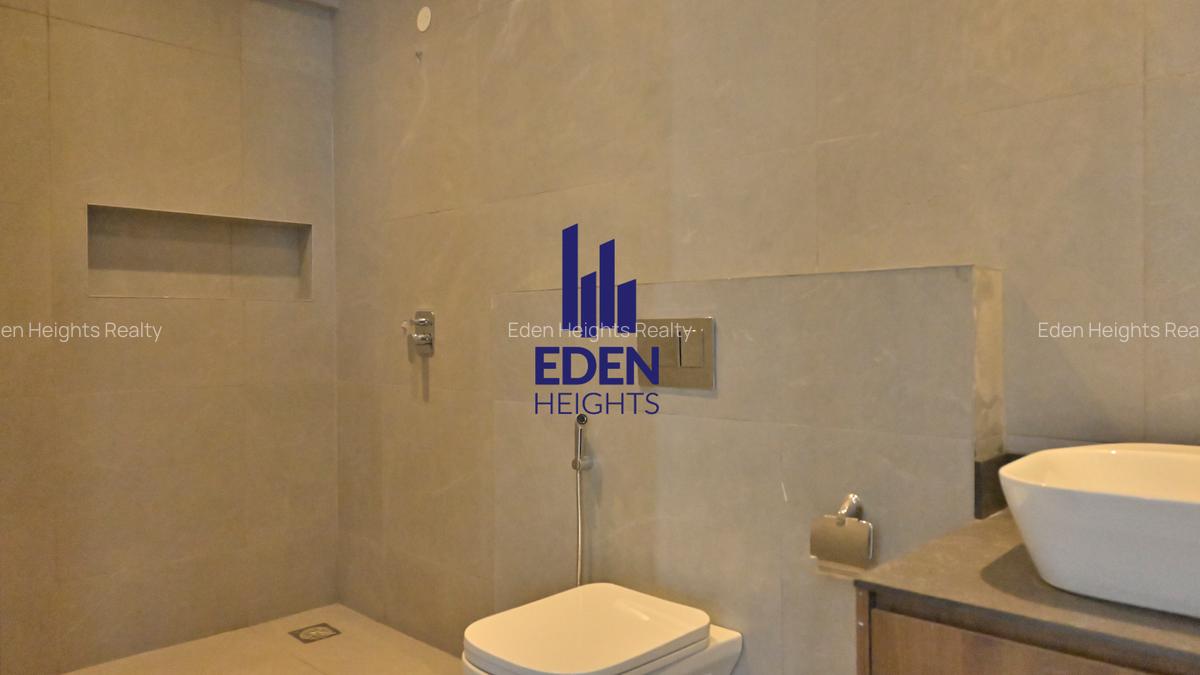 5 Bed Apartment with En Suite in General Mathenge - 14