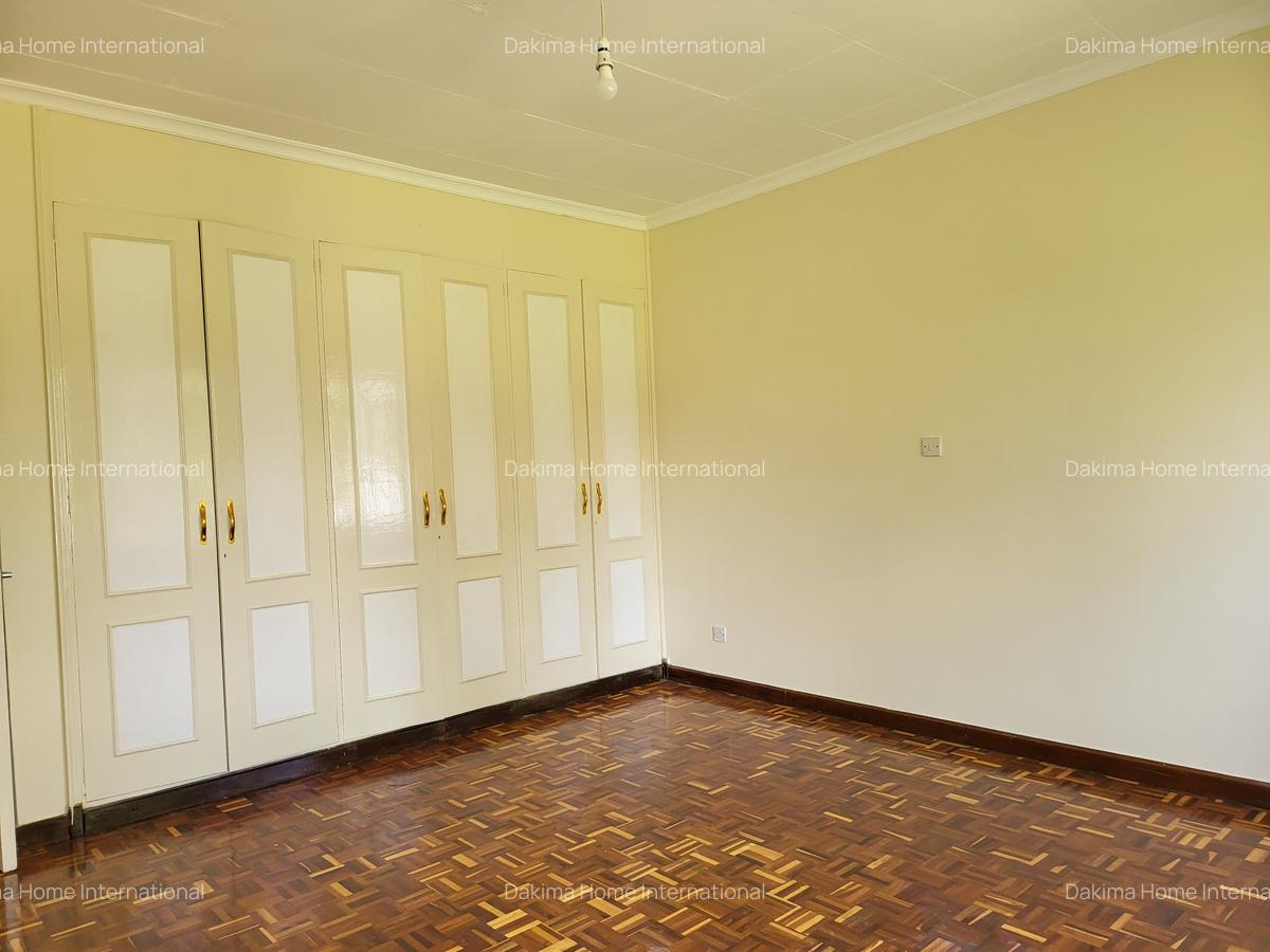 5 Bed House with En Suite in Gigiri - 13