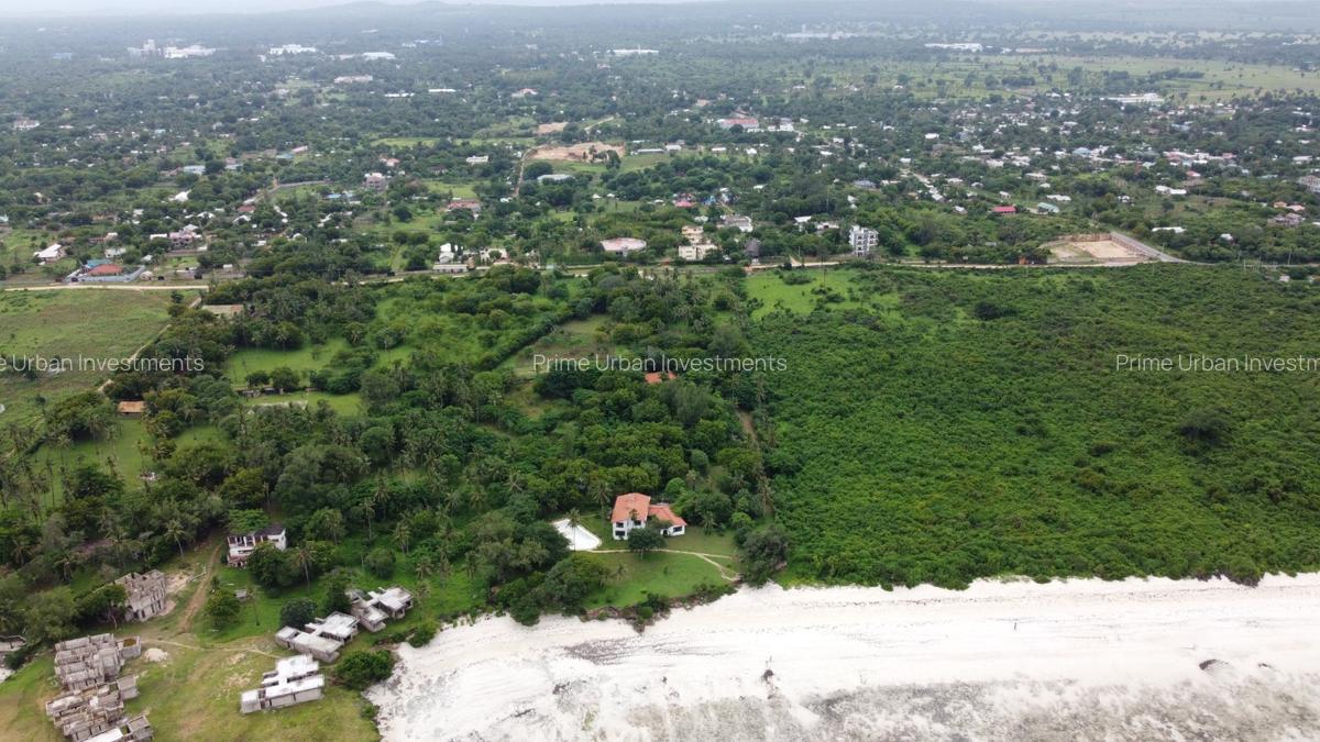 Land in Kikambala - 17