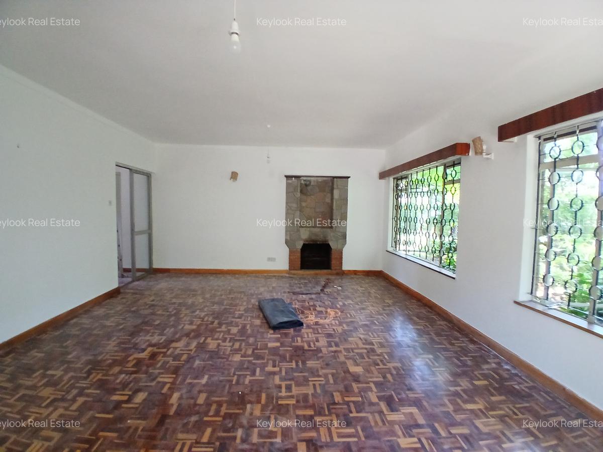 4 Bed Townhouse with En Suite at Lavington Green - 7