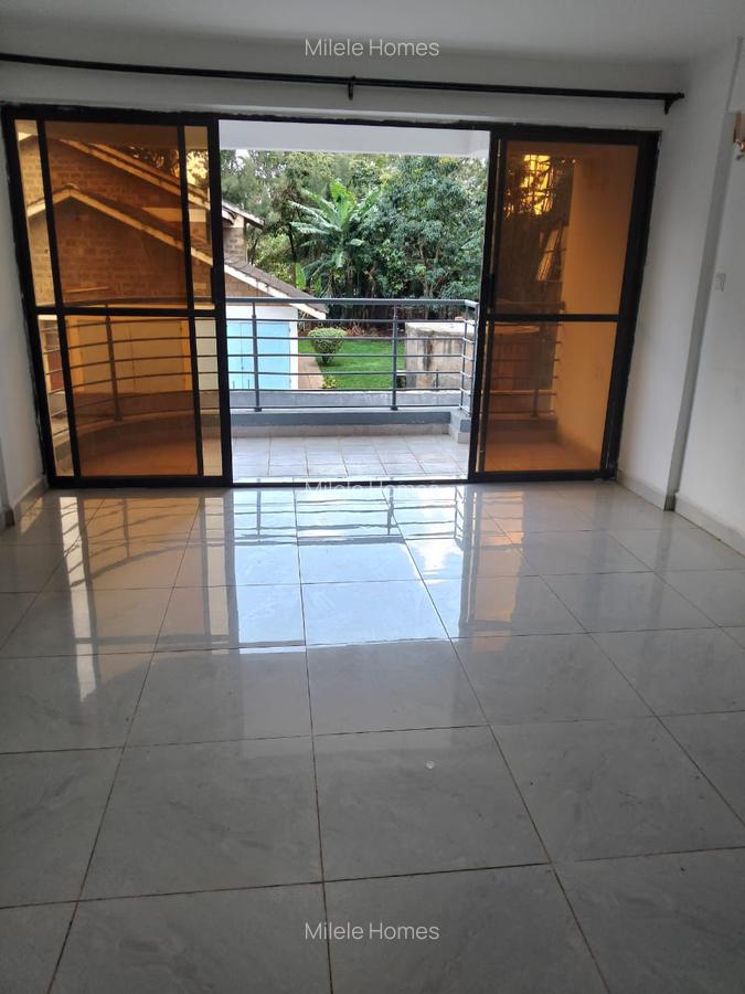 Serviced 2 Bed Apartment with En Suite in Garden Estate - 1