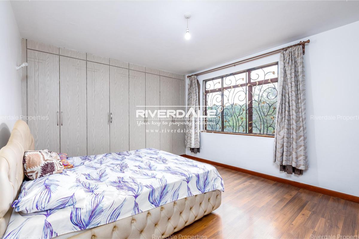 Furnished 4 Bed Apartment with En Suite in Parklands - 9